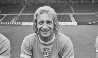 Denis Law faleceu nesta sexta-feira (17)