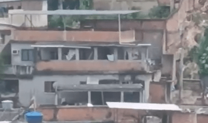 Vídeo: moradores exibem panos brancos durante tiroteio no Rio