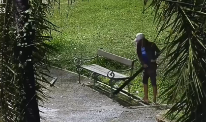 Vídeo: homem tenta furtar banco de praça em Belém (PA) e é preso