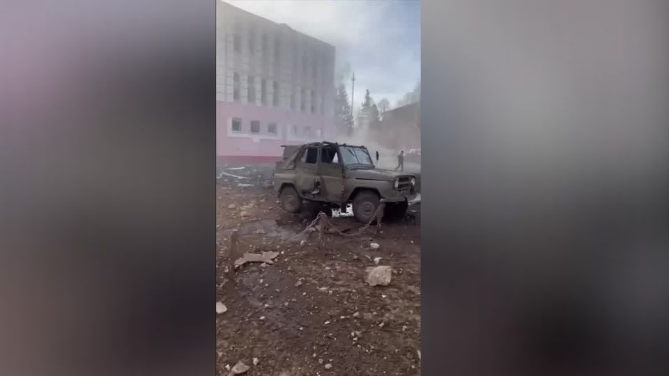 Veículo destruído após ataques ucranianos
