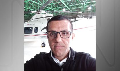 Quem é o piloto do helicóptero do empresário André Feldman que caiu em SP
