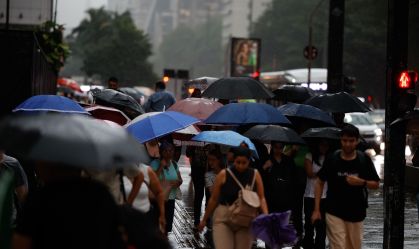 Alcance e imediatismo: Prefeitura de SP vê alertas de chuvas como sucesso