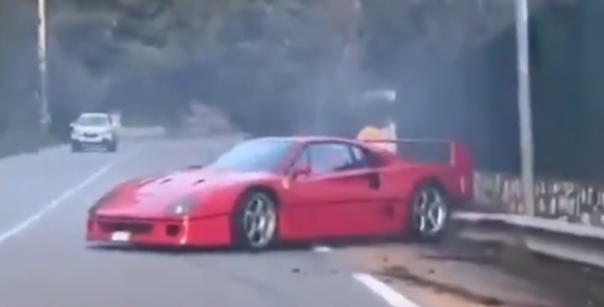 Motorista perde controle e bate Ferrari de Lando Norris em Mônaco