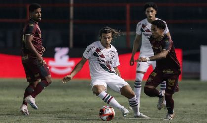 Fluminense e Portuguesa durante partida do Carioca