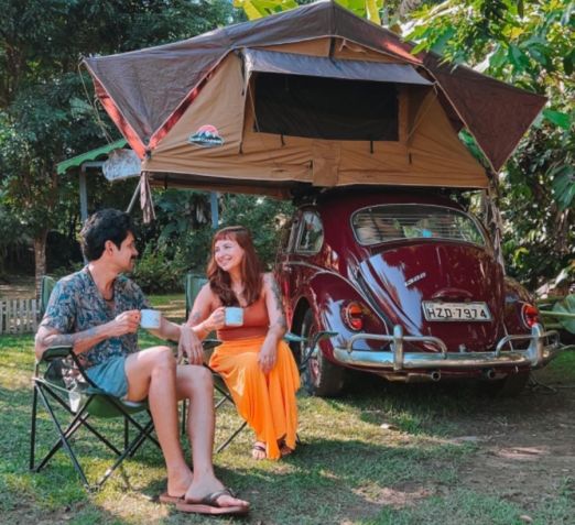 Casal tem uma página com um Fusca 1970, que é chamado, carinhosamente, de Lindomar • Instagram/Fusconautas