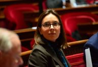 Déficit da França não ficará muito acima de 5% em 2025, diz ministra