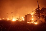 Incêndios em Los Angeles forçam mudança de jogo dos playoffs da NFL