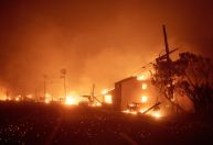 Filho de Tom Hanks lamenta incêndios nos EUA: "Bairro onde cresci em chamas"