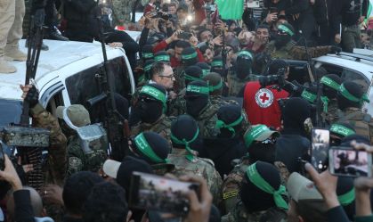 Hamas diz que próximas reféns israelenses serão libertadas no sábado (25)