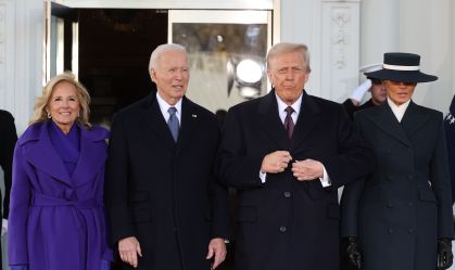Uso de "caneta automática": Trump pede revisão de atos assinados por Biden