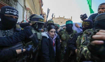 A israelense Arbel Yehoud foi libertada pela Jihad Islâmica Palestina nesta quinta-feira