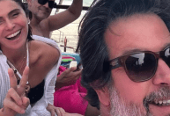 Na praia com Giovanna Antonelli, Murilo Benício brinca: “De férias com o ex”