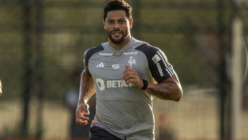 Hulk tenta igualar ou superar Tardelli contra o Cruzeiro