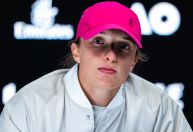 "Sou jovem": Swiatek se mostra otimista após eliminação no Australian Open