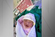 Primeira bebê a nascer no Rio em 2025 veio ao mundo à 0h03
