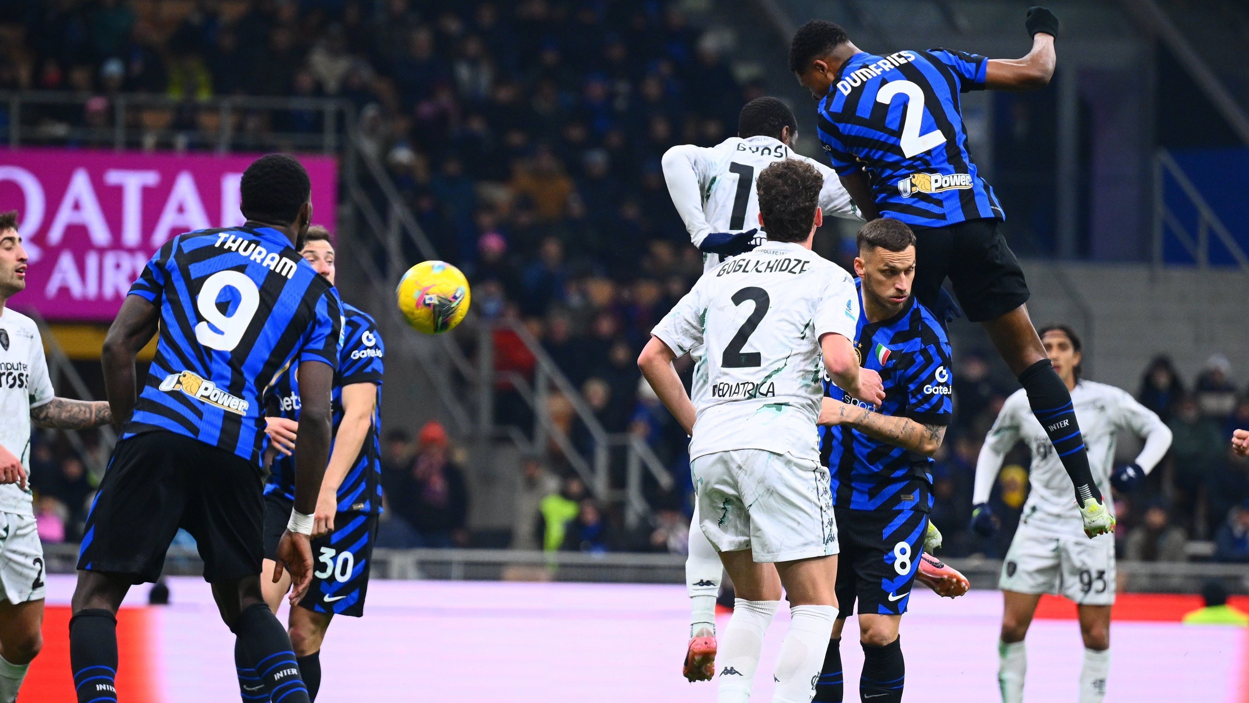 Inter de Milão vence Empoli