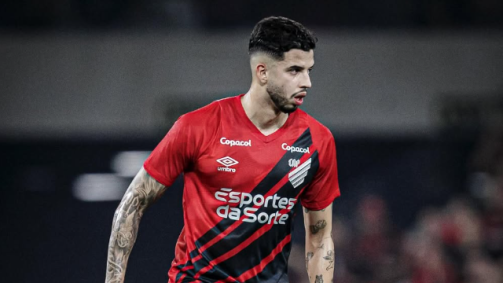 Kaique Rocha durante passagem pelo Athletico-PR, de 2023 a 2025