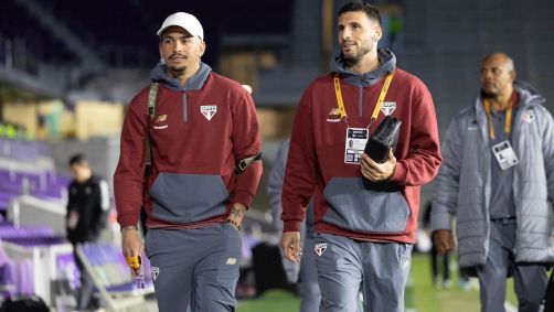Atletas do São Paulo chegando para partida