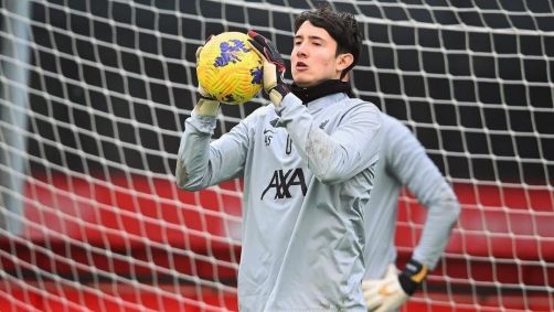 Marcelo Pitaluga durante treino do Liverpool