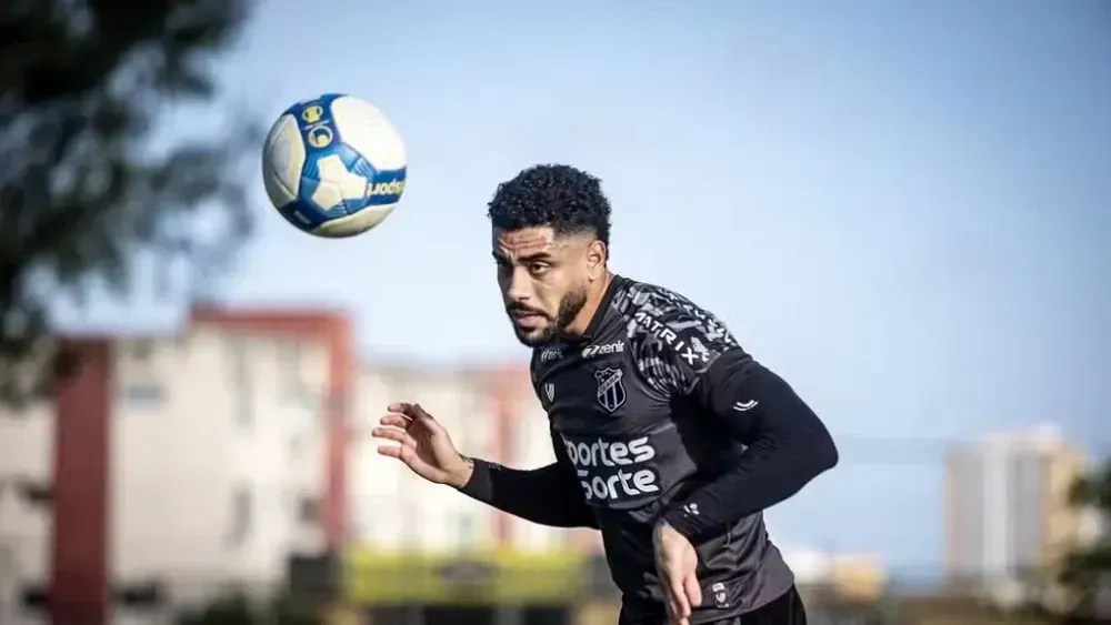 Matheus Bahia permanecerá por mais um ano no Ceará