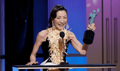 Michelle Yeoh ganhou o Prêmio do Sindicato dos Atores por "Tudo em Todo o Lugar ao Mesmo Tempo"