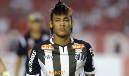 Neymar durante partida pelo Santos