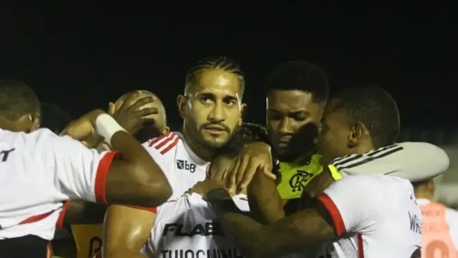 Pablo é o capitão do Flamengo no Carioca
