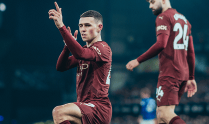 Phil Foden em duelo contra o Ipswich