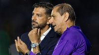 Emiliano Díaz revela desejo de voltar ao Corinthians: "Diferente de tudo"