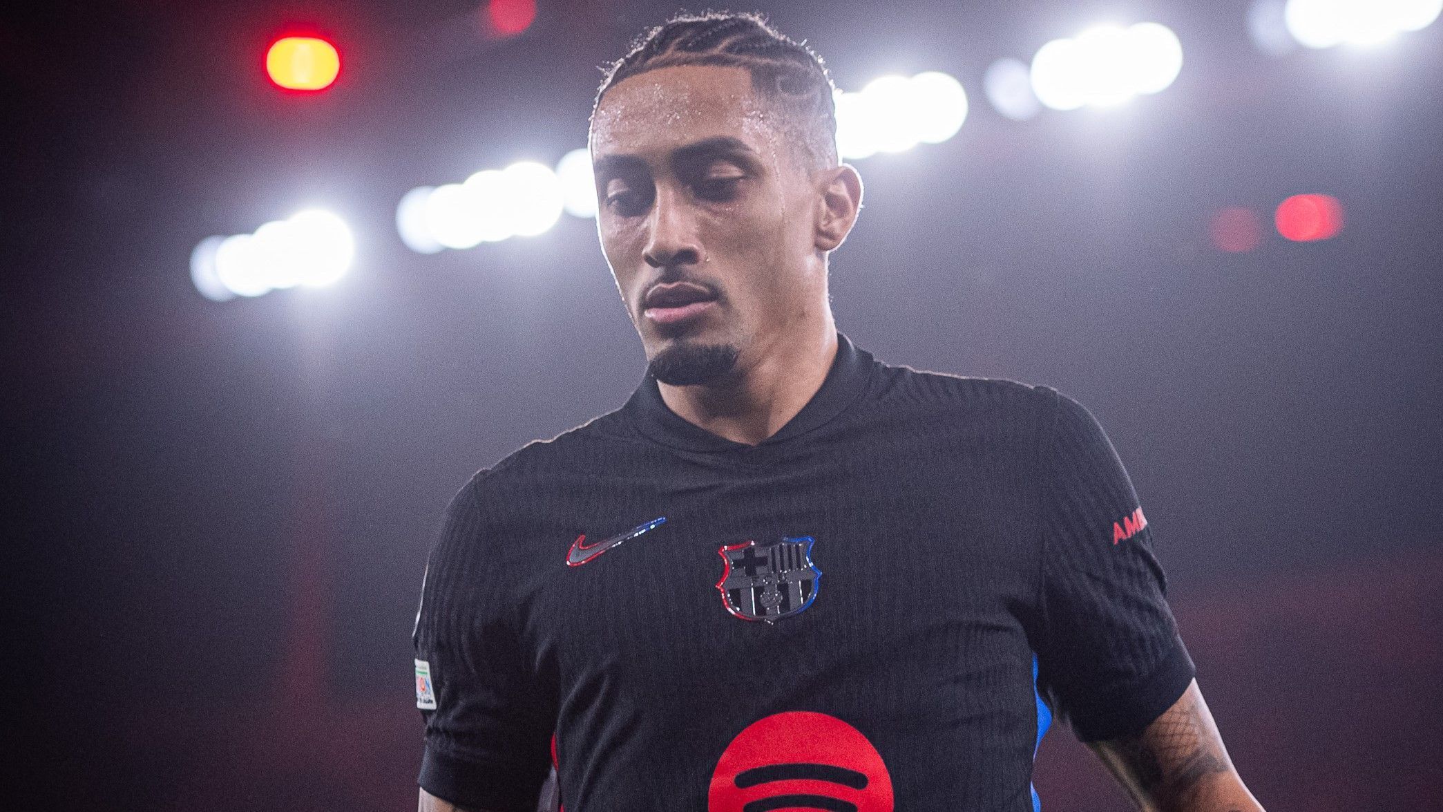 Raphinha é um dos grandes jogadores da temporada 2024/25 na Europa
