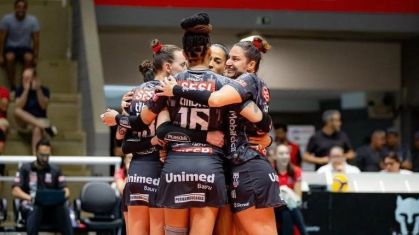 Bauru durante partida da Superliga Feminina de Vôlei
