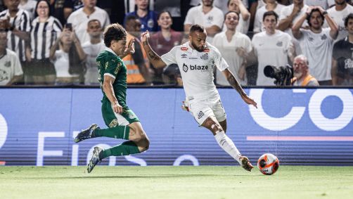 Santos e Palmeiras em ação pelo Paulistão 2025