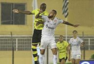 À espera de Neymar, Santos sofre virada do São Bernardo no Paulistão
