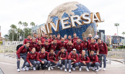Jogadores do São Paulo visitam parques da Universal