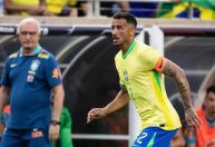 Lateral da Seleção Brasileira acerta com o Flamengo, diz jornalista
