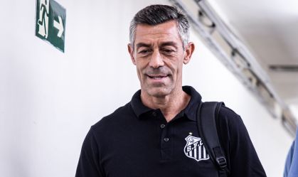 Pedro Caixinha aciona Santos na Fifa para cobrar multa rescisória