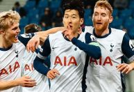 Torcedor do Tottenham cumpre promessa bizarra após título da Europa League