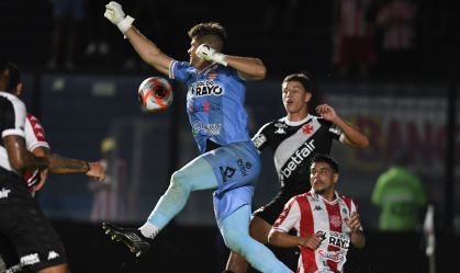 Vasco e Bangu empatam sem gols