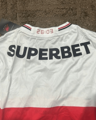 Vaza possível nova camisa do São Paulo • Reprodução/redes sociais