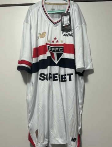 Vaza possível nova camisa do São Paulo • Reprodução/Redes sociais