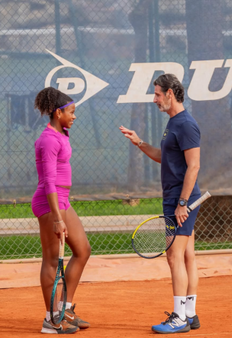 Victoria Barros e Patrick Mouratoglou • Reprodução/Instagram/@victoriabarros