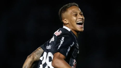 Vitinho durante empréstimo ao RB Bragantino