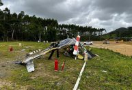 Queda de helicóptero com cinco pessoas a bordo deixa feridos em SC; veja imagens