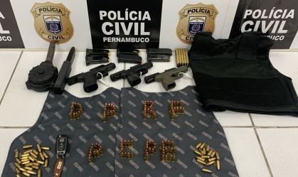 Armas apreendidas na casa do homem apontado como líder da quadrilha