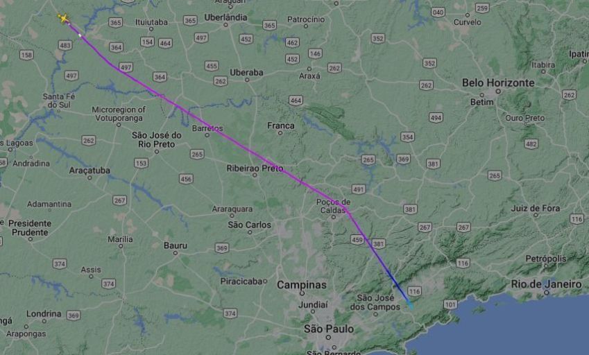 Trajetória do avião que caiu em Ubatuba (SP) • Reprodução/Flightradar24