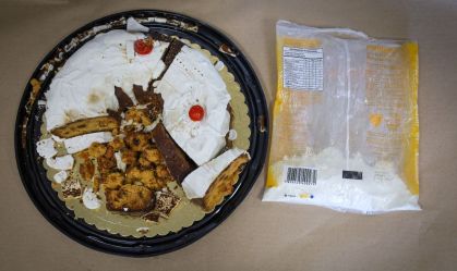 Bolo envenenado: fotos inéditas mostram doce sendo periciado para encontrar arsênio