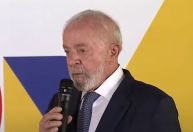 Lula aparece sem chapéu e garante que está “totalmente recuperado”