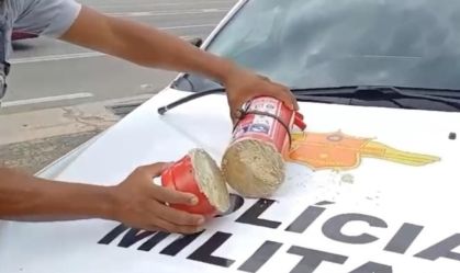 PM apreende extintor recheado de base de cocaína escondida na mala de passageiro no interior de SP