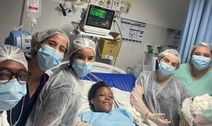 Ismalia Mirtes Souza Sena, de 35 anos, procurou a UPA com dores no corpo e descobriu que estava grávida