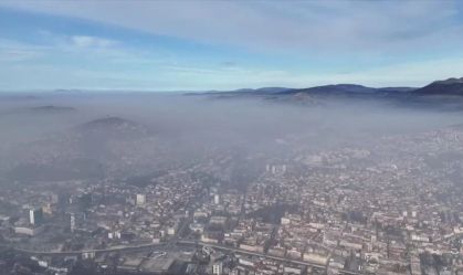 Sarajevo, capital da Bósnia uta contra a poluição atmosférica "perigosa"